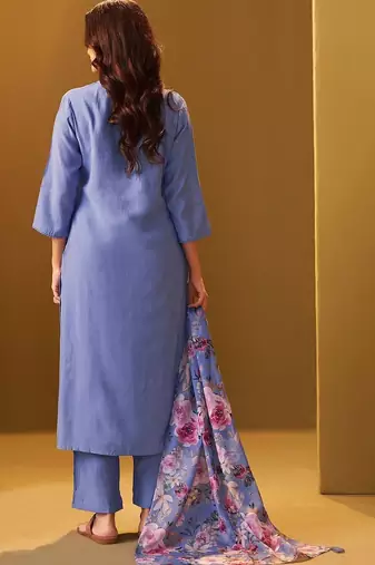 Women Floral Regular Kurta with Trousers & With Dupatta
