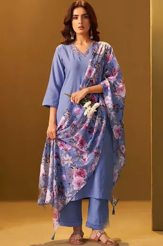 Women Floral Regular Kurta with Trousers & With Dupatta