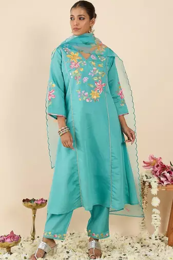 Women Floral Embroidered Regular Thread Work Kurta with Trousers & With Dupatta