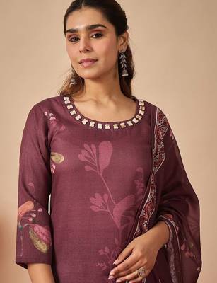Women Floral Printed Regular Thread Work Linen Kurta with Trousers & With Dupatta 2