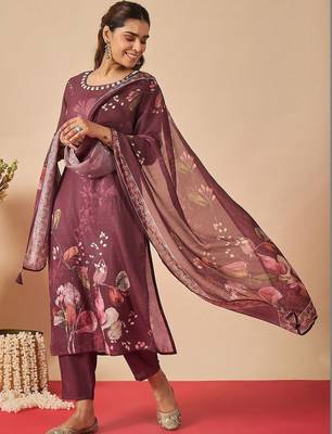 Women Floral Printed Regular Thread Work Linen Kurta with Trousers & With Dupatta 1