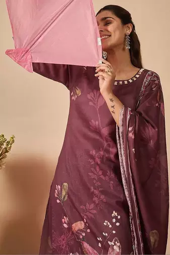 Women Floral Printed Regular Thread Work Linen Kurta with Trousers & With Dupatta