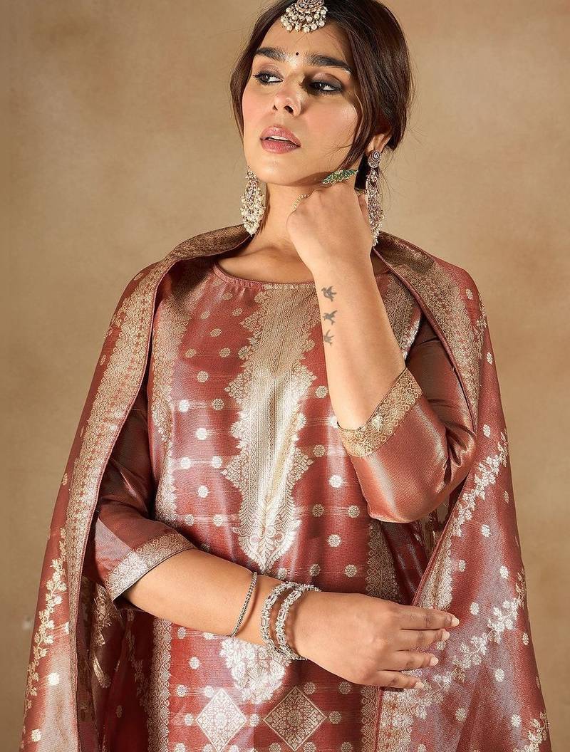 Women Ethnic Motifs Regular Kurta with Trousers & With Dupatta