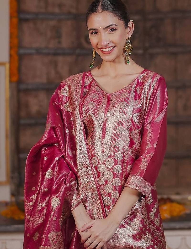 Women Ethnic Motifs Regular Kurta with Trousers & With Dupatta
