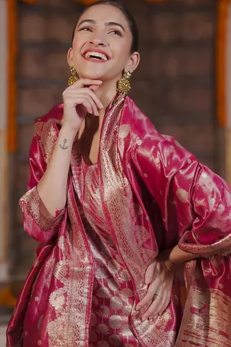 Women Ethnic Motifs Regular Kurta with Trousers & With Dupatta