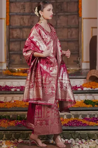 Women Ethnic Motifs Regular Kurta with Trousers & With Dupatta