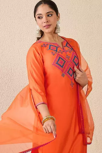 Women Ethnic Motifs Embroidered Regular Mirror Work Liva Kurta with Trousers & With Dupatta