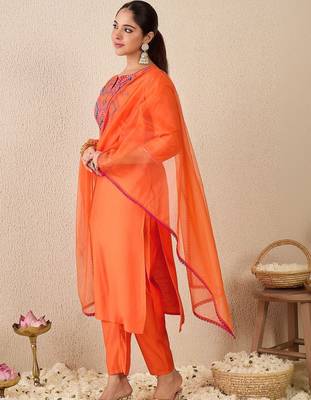 Women Ethnic Motifs Embroidered Regular Mirror Work Liva Kurta with Trousers & With Dupatta 6