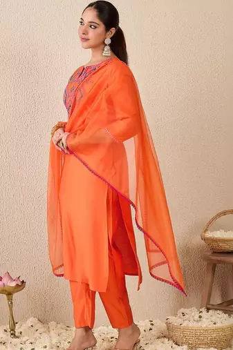 Women Ethnic Motifs Embroidered Regular Mirror Work Liva Kurta with Trousers & With Dupatta