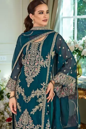 Women Ethnic Motifs Embroidered Regular Kurta with Trousers & With Dupatta