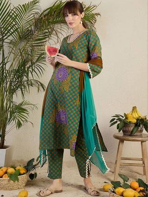 Women Floral Printed Regular Beads and Stones Pure Cotton Kurta with Trousers & With Dupatta 1