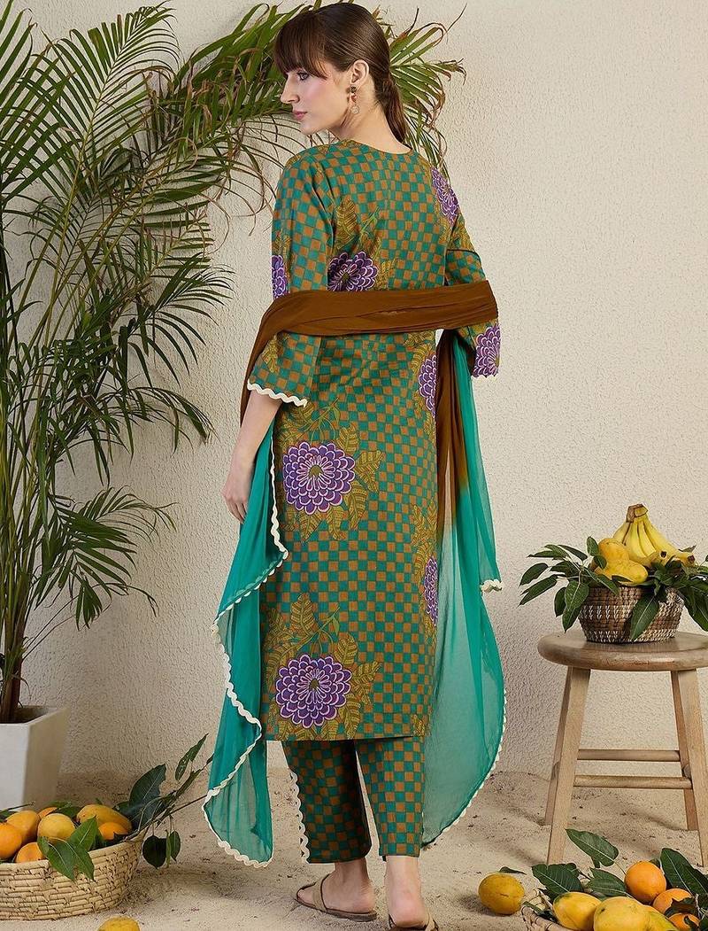 Women Floral Printed Regular Beads and Stones Pure Cotton Kurta with Trousers & With Dupatta