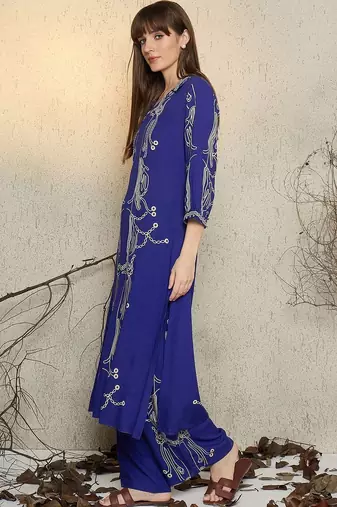 Women Printed Regular Beads and Stones Kurta with Palazzos