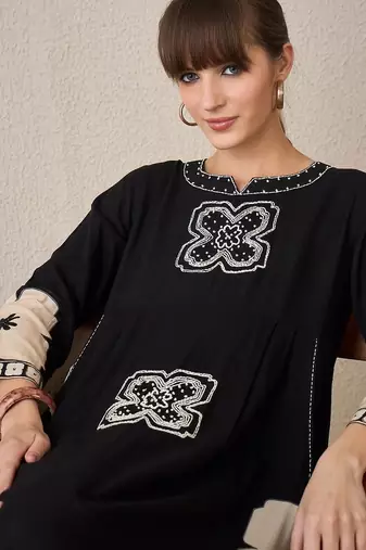 Women Floral Embroidered Regular Sequinned Kurta with Palazzos