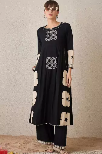 Women Floral Embroidered Regular Sequinned Kurta with Palazzos