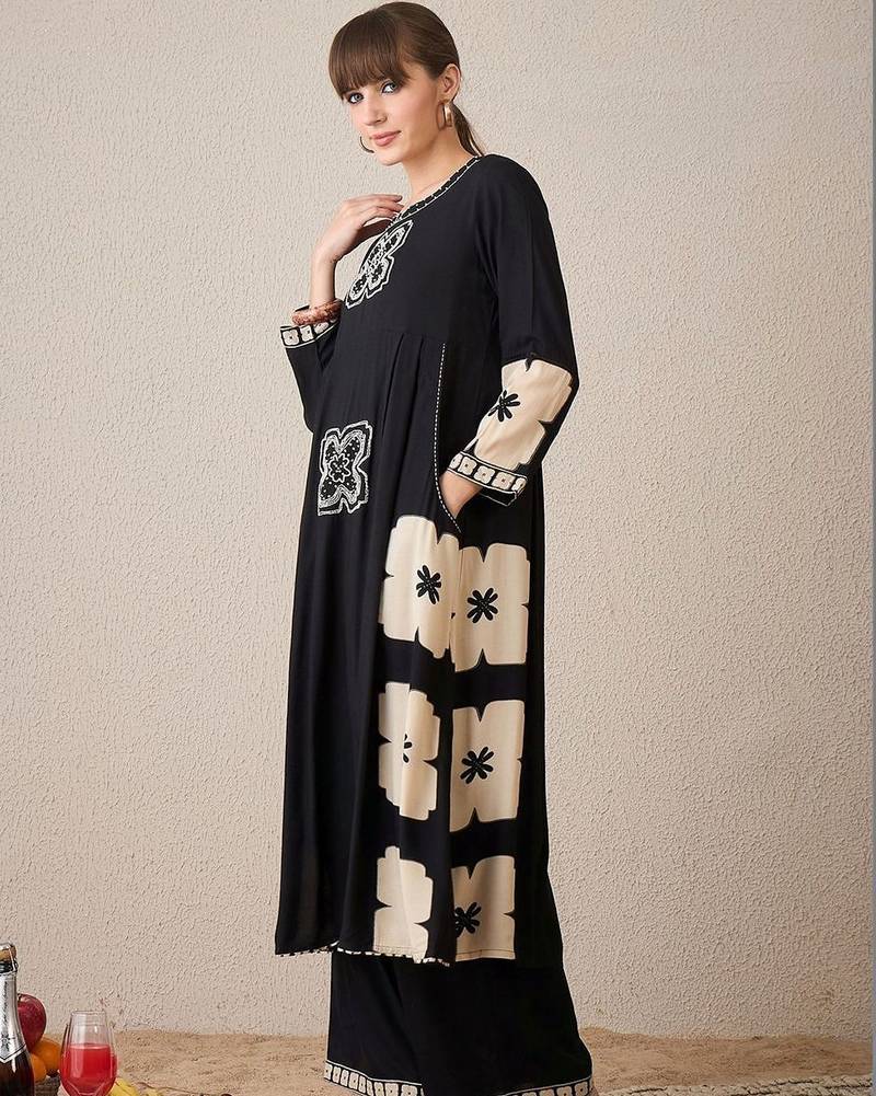 Women Floral Embroidered Regular Sequinned Kurta with Palazzos