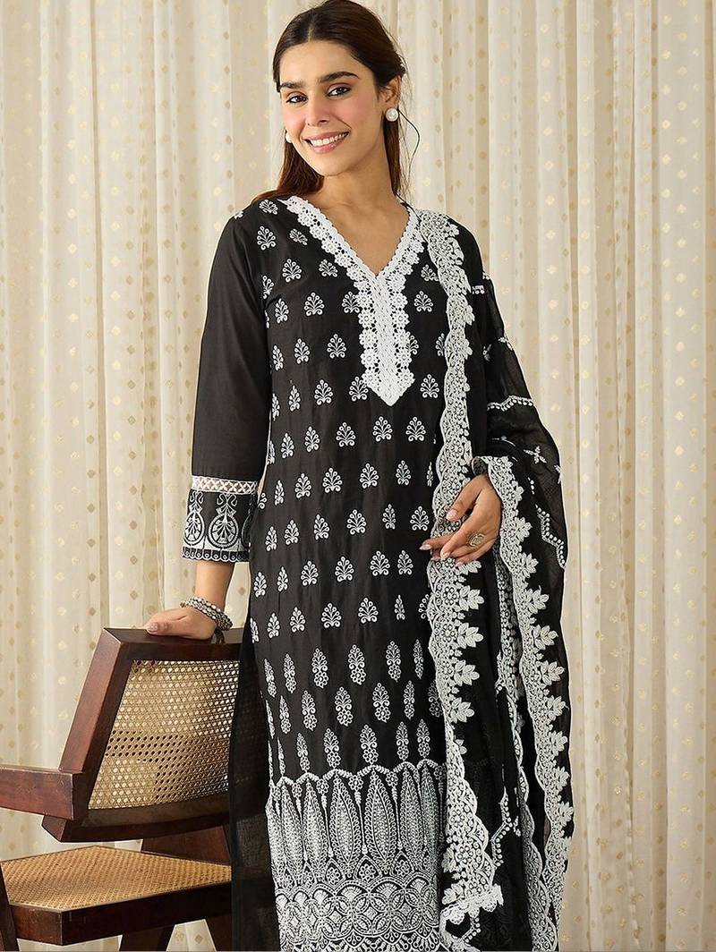 Women Ethnic Motifs Embroidered Regular Thread Work Pure Cotton Kurta with Trousers & With Dupatta