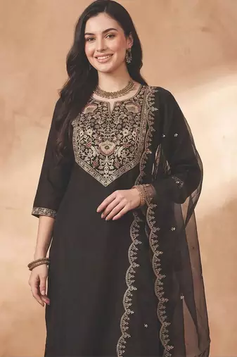 Women Floral Embroidered Regular Thread Work Kurta with Trousers & With Dupatta