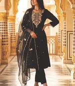 Women Ethnic Motifs Embroidered Regular Thread Work Kurta with Trousers & With Dupatta