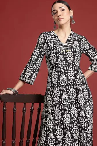 Women Printed Regular Pure Cotton Kurta with Trousers