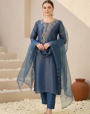 Women Ethnic Motifs Embroidered Regular Liva Kurta with Trousers & With Dupatta 5