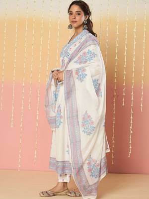 Women Floral Printed Regular Mirror Work Pure Cotton Kurta with Palazzos & With Dupatta 6