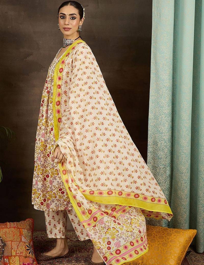 Women Floral Printed Pleated Pure Cotton Kurta with Palazzos & With Dupatta