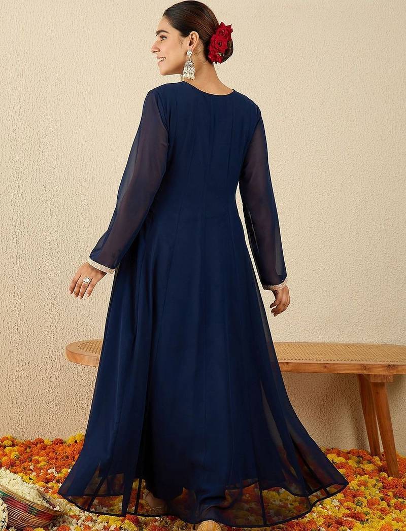 Women Paisley Embroidered Regular Kurta with Trousers