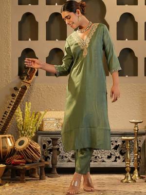 Women Ethnic Motifs Embroidered Regular Sequinned Kurta with Trousers 1