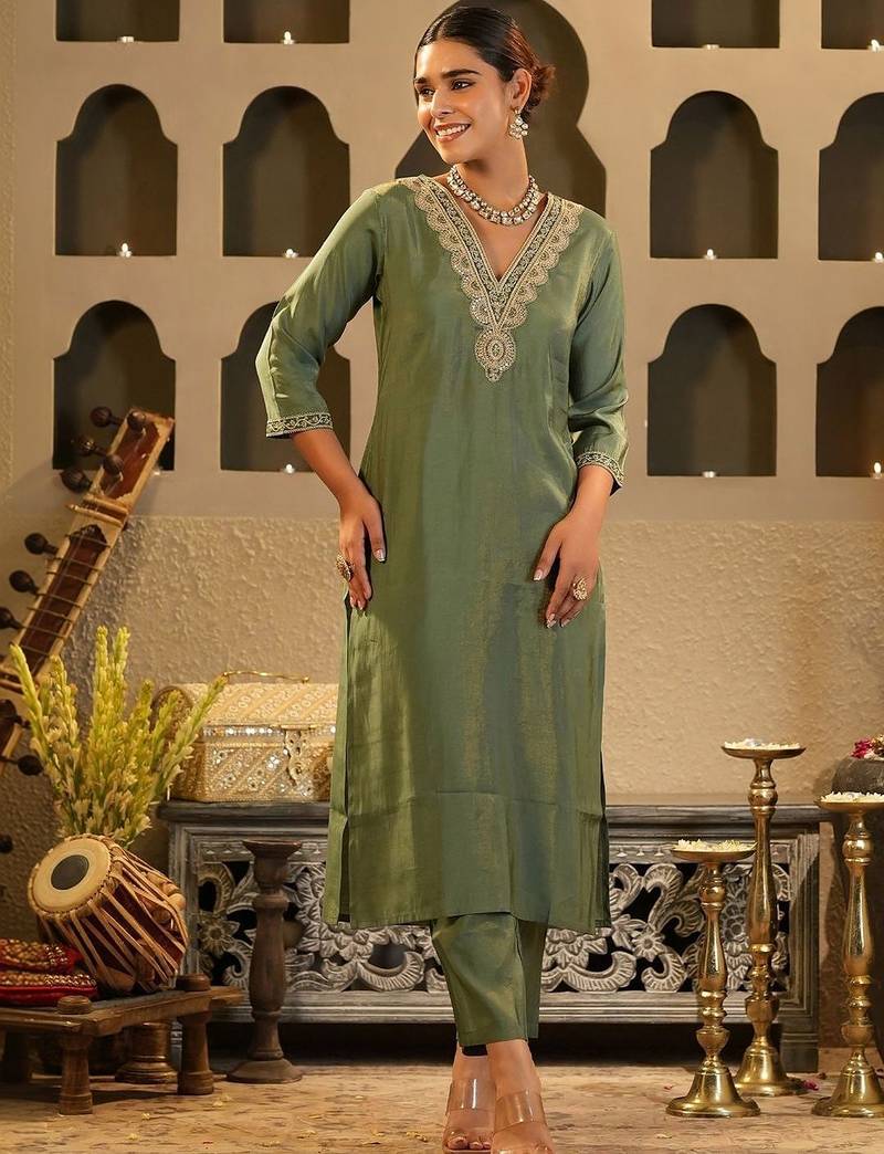 Women Ethnic Motifs Embroidered Regular Sequinned Kurta with Trousers