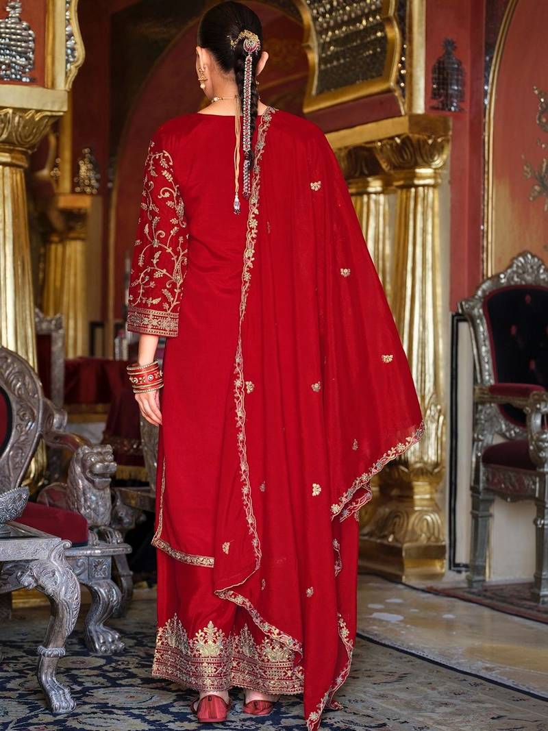 Women Floral Embroidered Regular Sequinned Kurta with Palazzos & With Dupatta