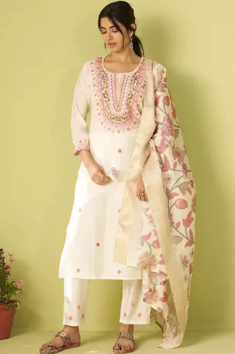 Women Floral Embroidered Regular Thread Work Kurta with Trousers & With Dupatta