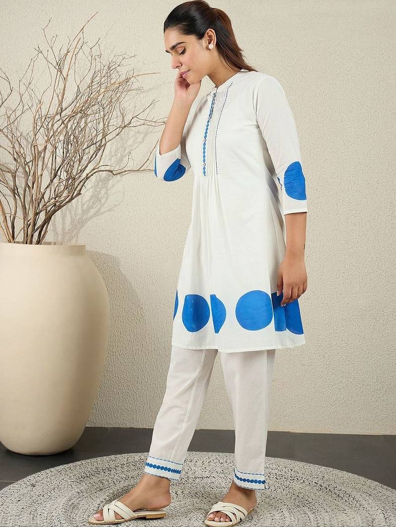 Women Printed Pleated Thread Work Pure Cotton Kurta with Trousers