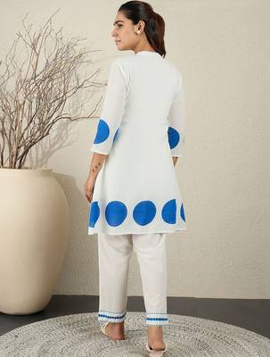 Women Printed Pleated Thread Work Pure Cotton Kurta with Trousers 4