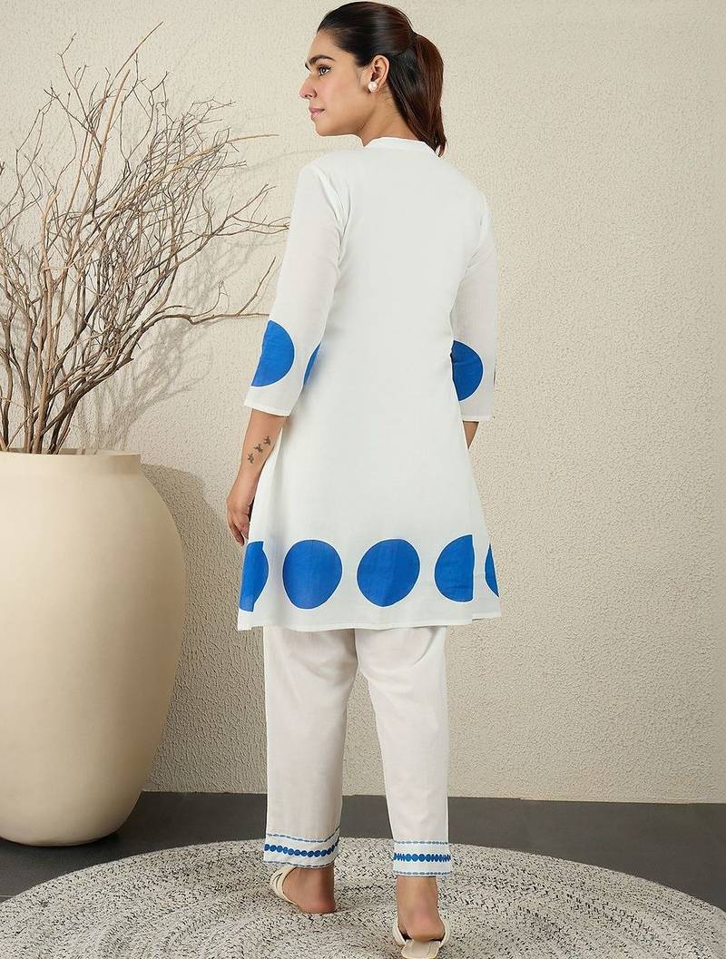 Women Printed Pleated Thread Work Pure Cotton Kurta with Trousers