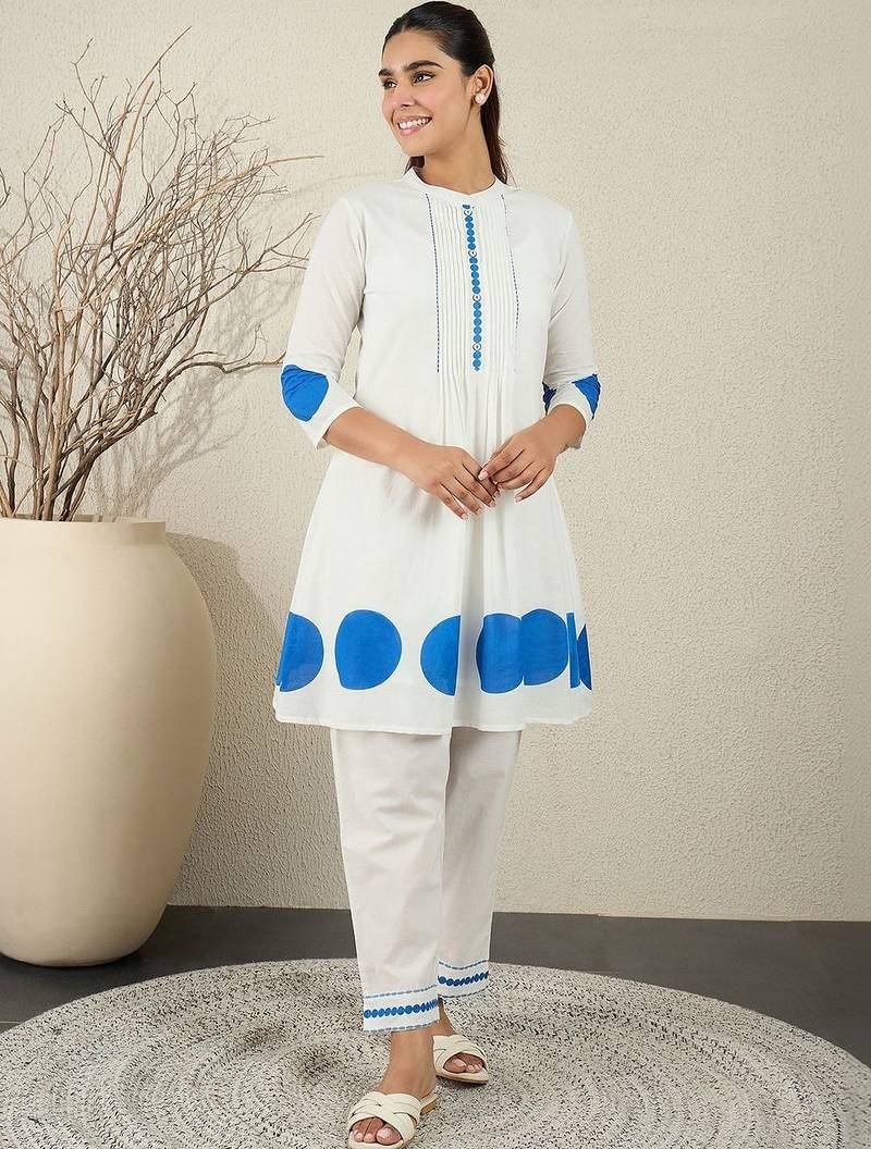 Women Printed Pleated Thread Work Pure Cotton Kurta with Trousers