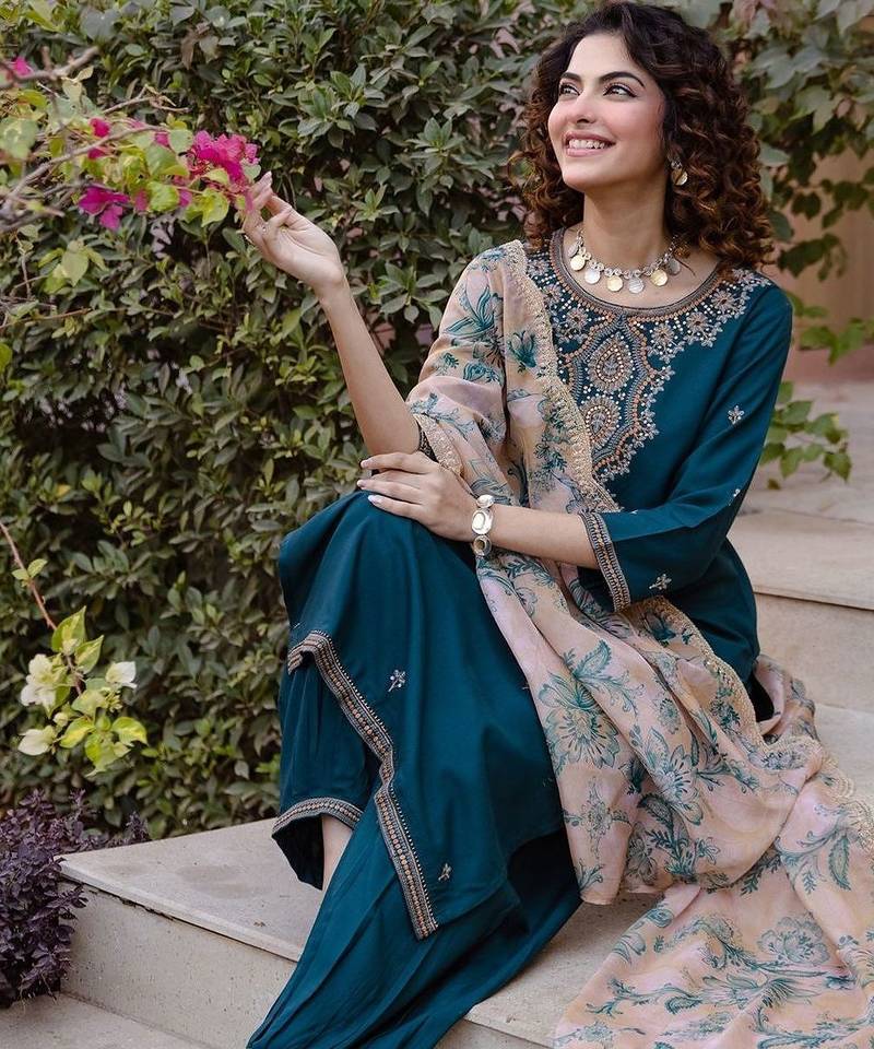 Women Ethnic Motifs Embroidered Regular Kurta with Salwar & With Dupatta