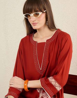Women Printed Regular Thread Work Kurta with Palazzos 2