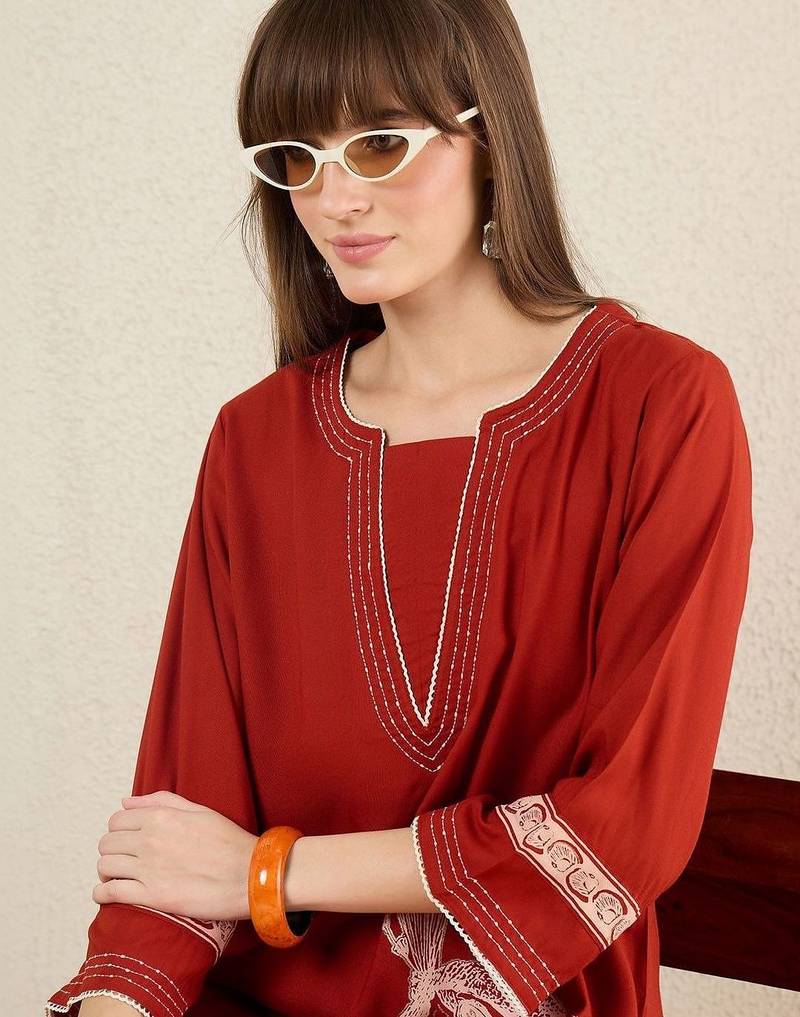 Women Printed Regular Thread Work Kurta with Palazzos