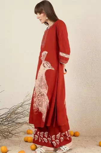 Women Printed Regular Thread Work Kurta with Palazzos