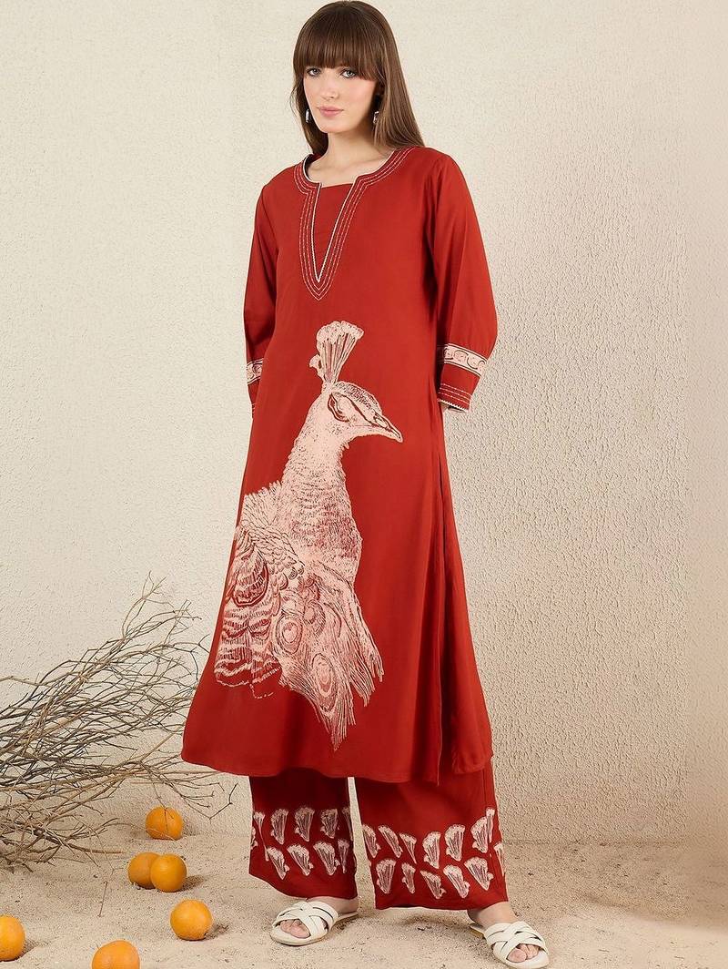 Women Printed Regular Thread Work Kurta with Palazzos