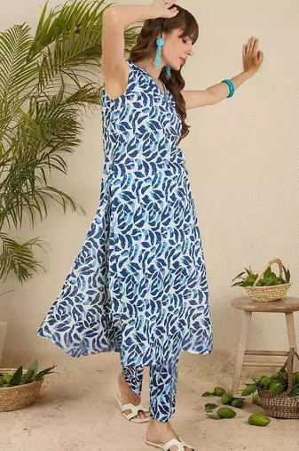 Women Printed Regular Pure Cotton Kurta with Trousers