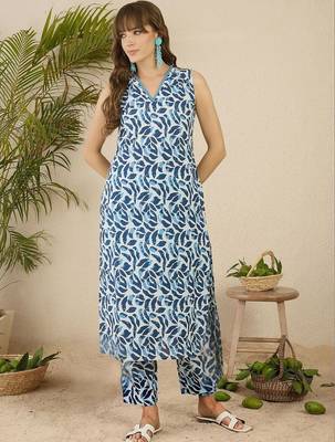 Women Printed Regular Pure Cotton Kurta with Trousers 6