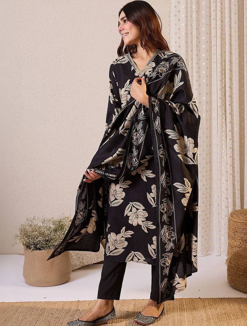 Women Floral Printed Regular Chanderi Silk Kurta with Trousers & With Dupatta