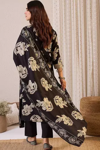 Women Floral Printed Regular Chanderi Silk Kurta with Trousers & With Dupatta