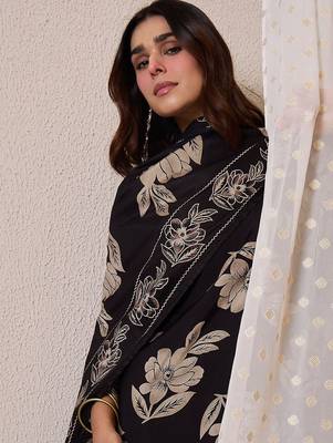 Women Floral Printed Regular Chanderi Silk Kurta with Trousers & With Dupatta 5