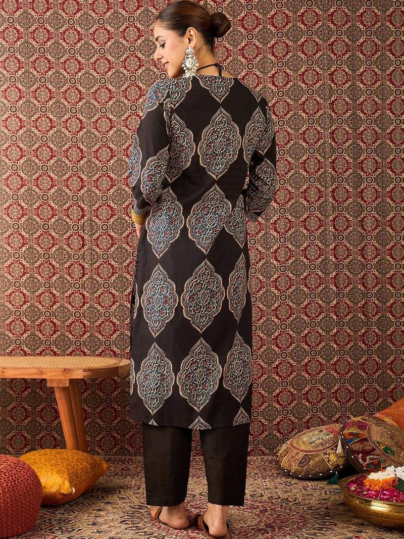 Women Ethnic Motifs Printed Regular Mirror Work Kurta with Trousers