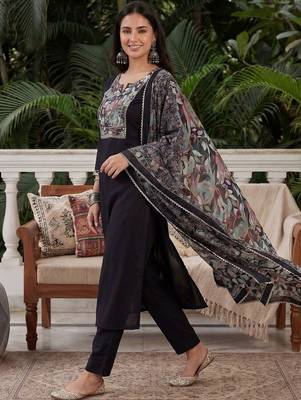 Women Ethnic Motifs Printed Regular Thread Work Kurta with Trousers & With Dupatta 1
