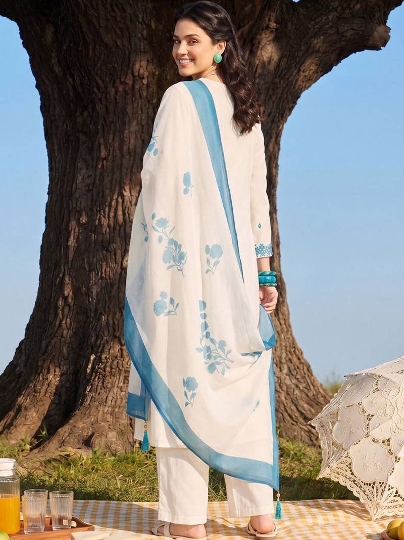 Women Floral Embroidered Regular Thread Work Kurta with Palazzos & With Dupatta