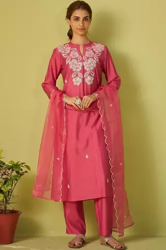 Women Ethnic Motifs Embroidered Regular Thread Work Kurta with Trousers & With Dupatta